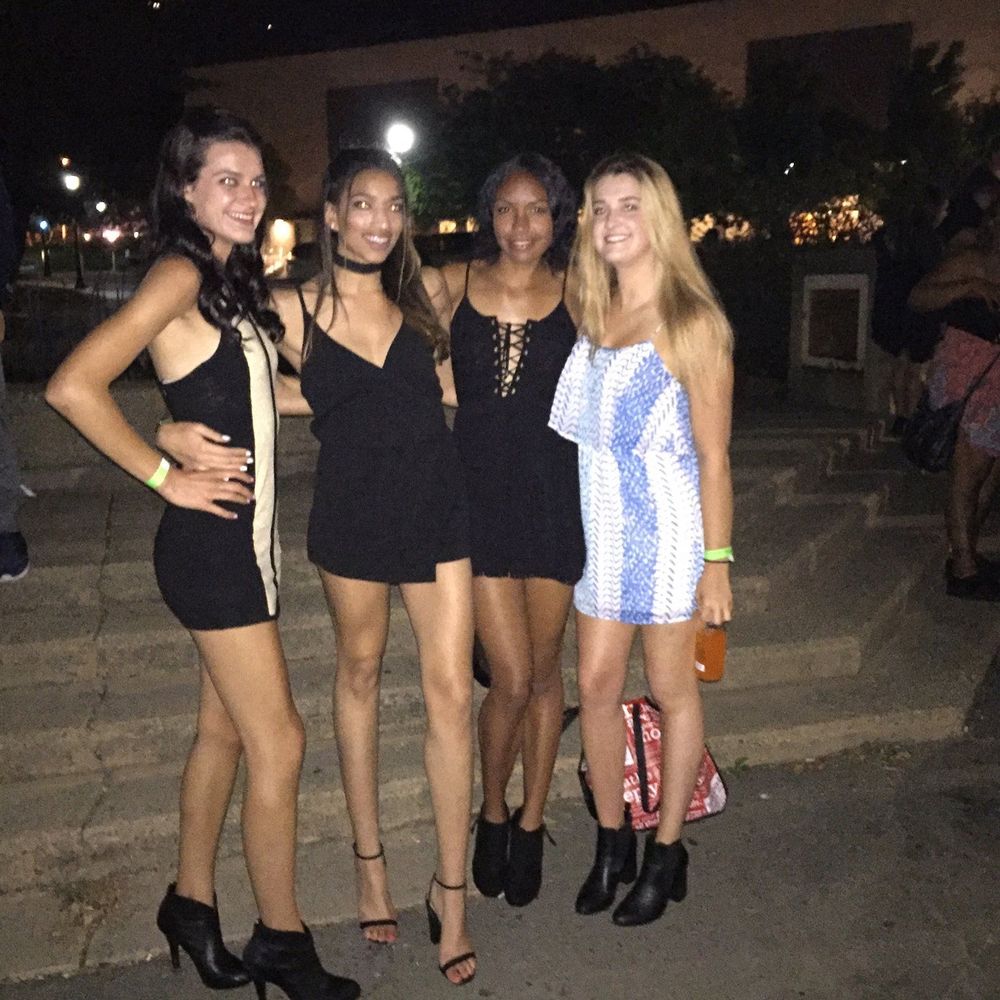 Meet your Posher, Kenzie